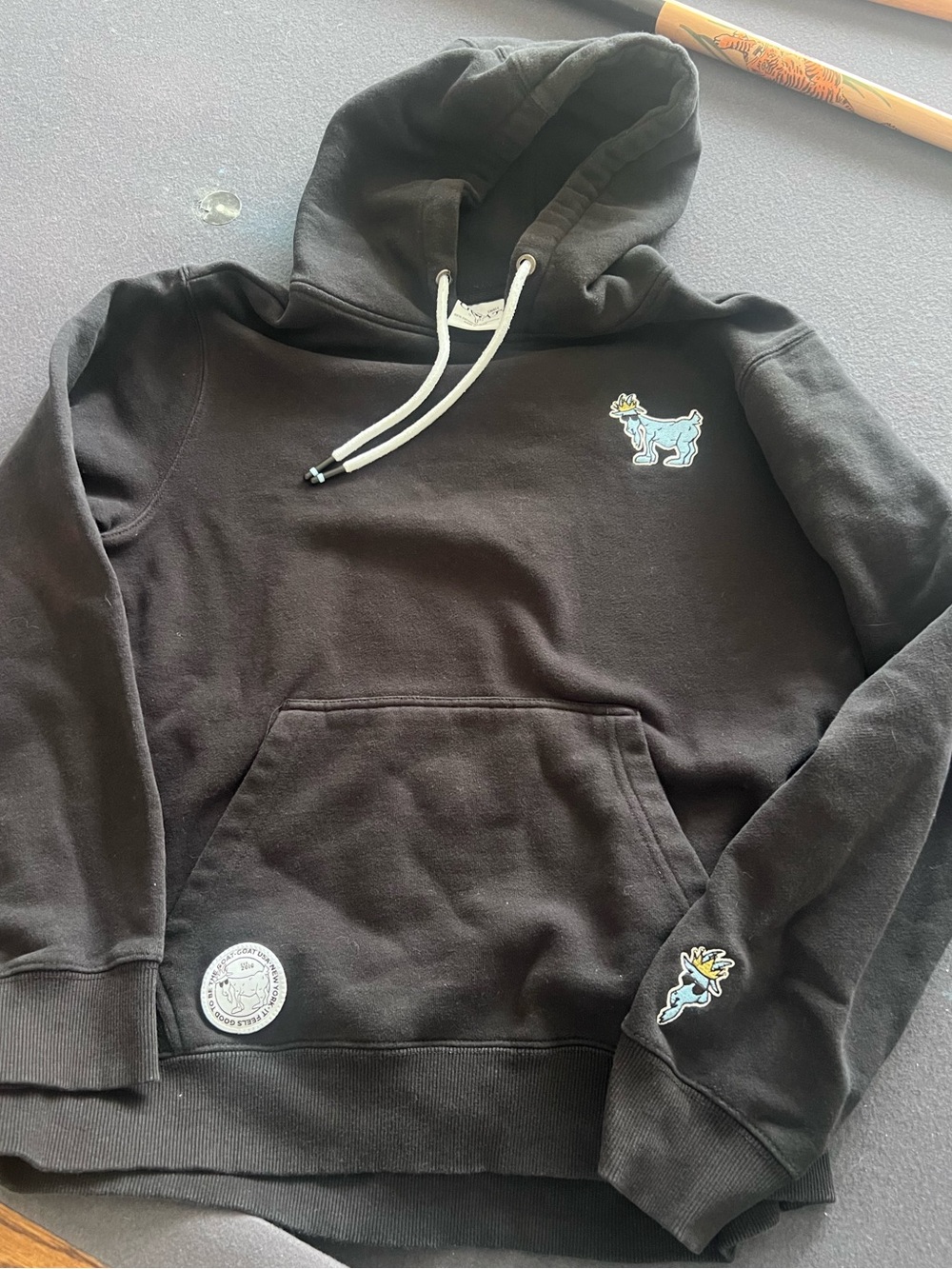 GOAT USA men’s black sweatshirt very good condition